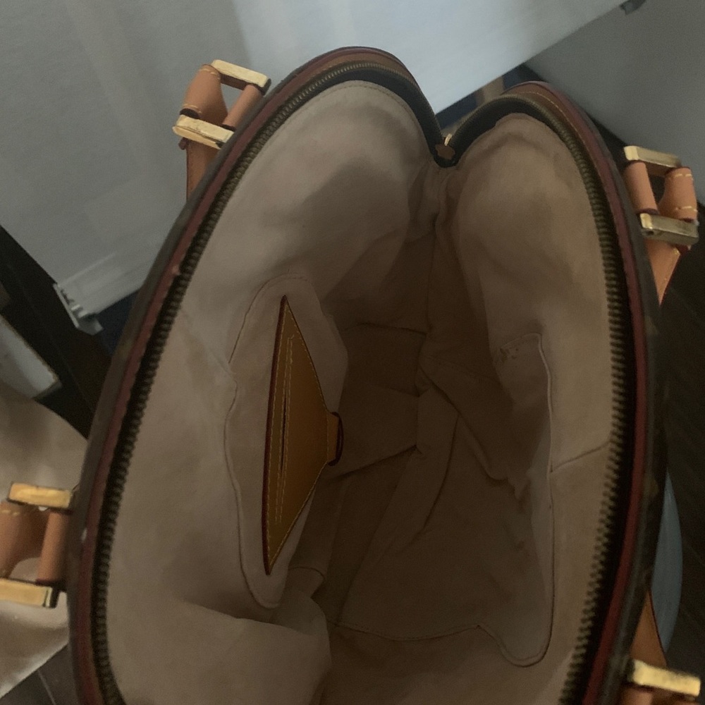 Ladies bag and purses